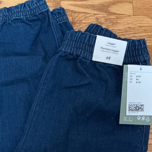 Kids’ Everyday Comfort Jogger Pants - Picture 1 of 3